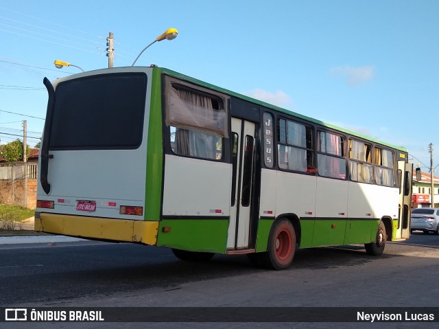 Ônibus Particulares 8036 na cidade de Salinópolis, Pará, Brasil, por Neyvison Lucas. ID da foto: 8541288.