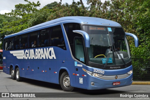 Viação Águia Branca 32050 na cidade de São Paulo, São Paulo, Brasil, por Rodrigo Coimbra. Número da foto: #8540086.