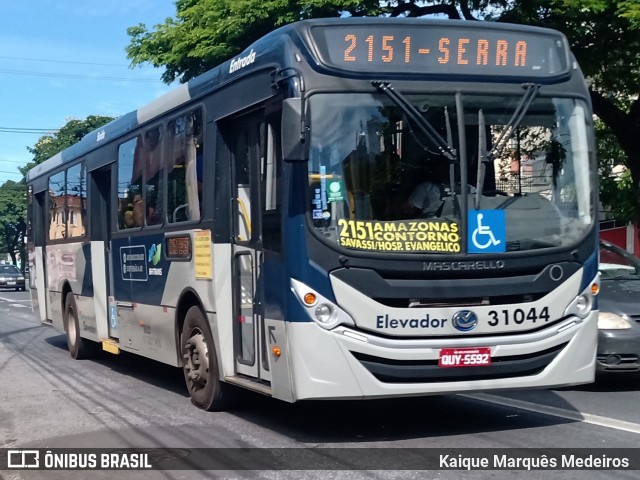 Viação Zurick 31044 na cidade de Belo Horizonte, Minas Gerais, Brasil, por Kaique Marquês Medeiros . ID da foto: 8544852.