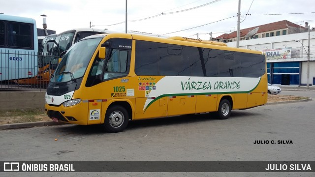 Várzea Grande 1025 na cidade de Porto Alegre, Rio Grande do Sul, Brasil, por JULIO SILVA. ID da foto: 8547429.