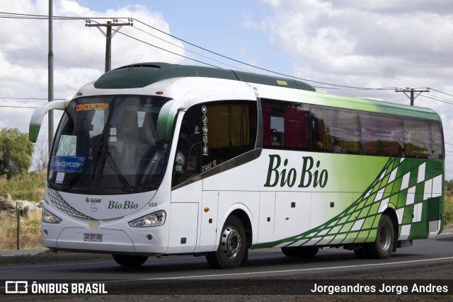 Buses Bio Bio 355 na cidade de Chillán, Ñuble, Bío-Bío, Chile, por Jorgeandres Jorge Andres. ID da foto: 8551465.