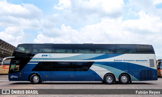 ETN - Enlaces Terrestres Nacionales 6075 na cidade de Morelia, Michoacán, México, por Fabián Reyes. Número da foto: #8550625.