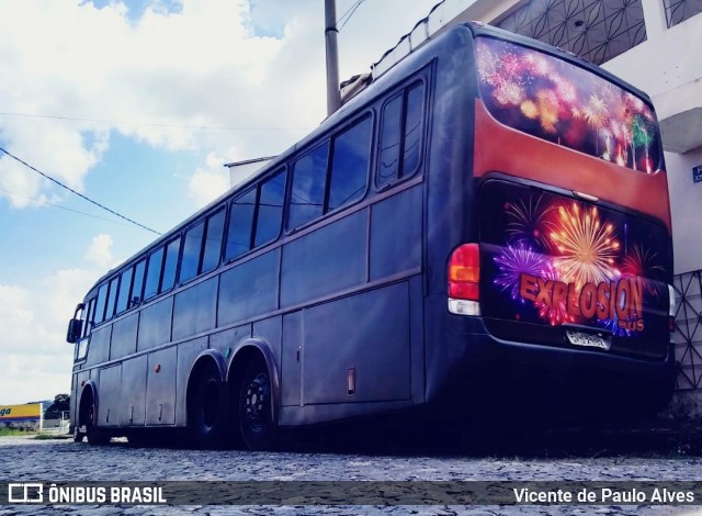 Ônibus Particulares 2982 na cidade de Itaúna, Minas Gerais, Brasil, por Vicente de Paulo Alves. ID da foto: 8552760.