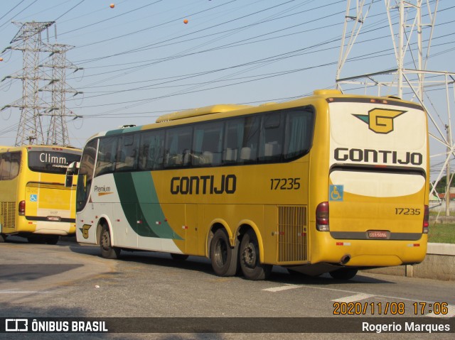 Empresa Gontijo de Transportes 17235 na cidade de São José dos Campos, São Paulo, Brasil, por Rogerio Marques. ID da foto: 8555548.