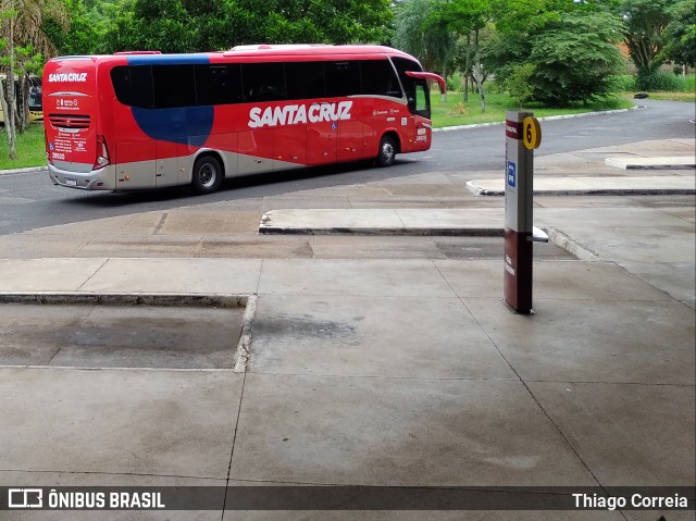 Viação Santa Cruz 28920 na cidade de Catanduva, São Paulo, Brasil, por Thiago Correia. Número da foto: #8559162.