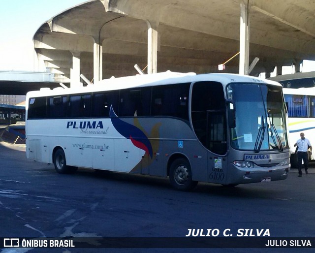 Pluma Conforto e Turismo 6100 na cidade de Porto Alegre, Rio Grande do Sul, Brasil, por JULIO SILVA. Número da foto: #8559938.