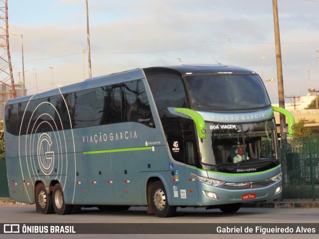 Viação Garcia 8451 na cidade de São Paulo, São Paulo, Brasil, por Gabriel de Figueiredo Alves. ID da foto: 8559933.