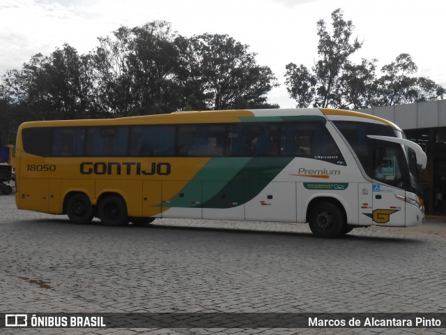 Empresa Gontijo de Transportes 18050 na cidade de Perdões, Minas Gerais, Brasil, por Marcos de Alcantara Pinto. Número da foto: #8563351.