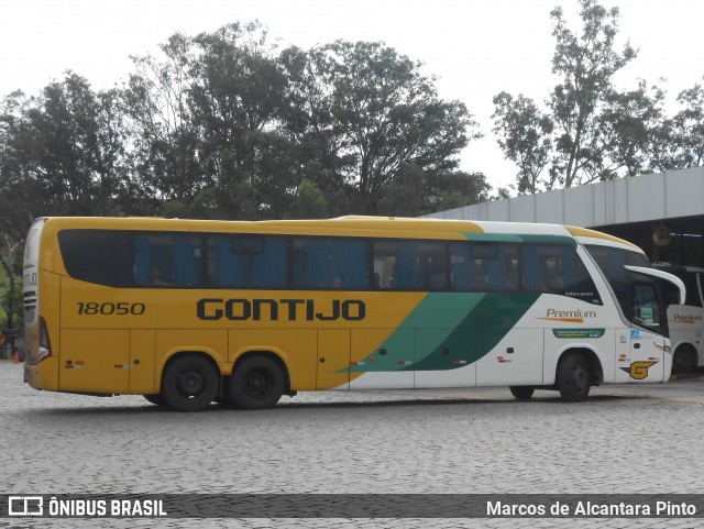 Empresa Gontijo de Transportes 18050 na cidade de Perdões, Minas Gerais, Brasil, por Marcos de Alcantara Pinto. Número da foto: #8563178.