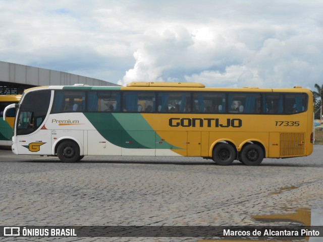 Empresa Gontijo de Transportes 17355 na cidade de Perdões, Minas Gerais, Brasil, por Marcos de Alcantara Pinto. Número da foto: #8562876.