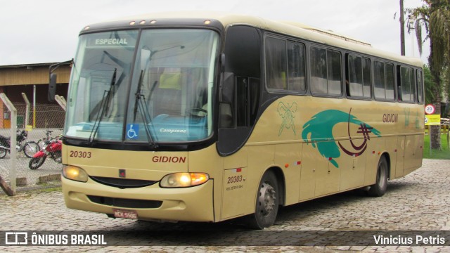 Gidion Transporte e Turismo 20303 na cidade de Joinville, Santa Catarina, Brasil, por Vinicius Petris. ID da foto: 8566981.