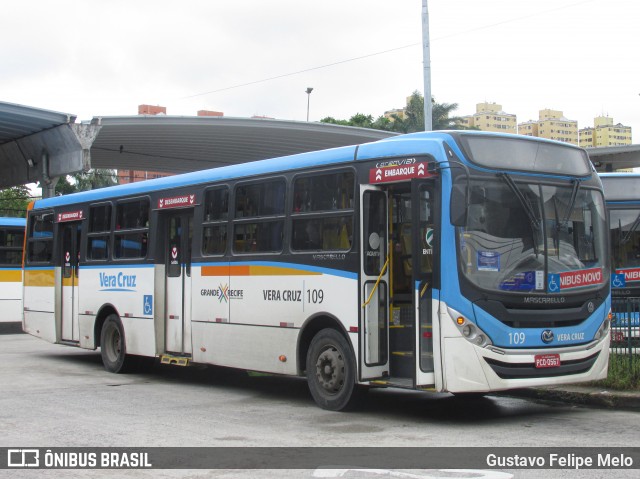 Expresso Vera Cruz 109 na cidade de Recife, Pernambuco, Brasil, por Gustavo Felipe Melo. Número da foto: #8570553.