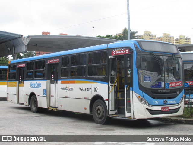 Expresso Vera Cruz 109 na cidade de Recife, Pernambuco, Brasil, por Gustavo Felipe Melo. ID da foto: 8570553.