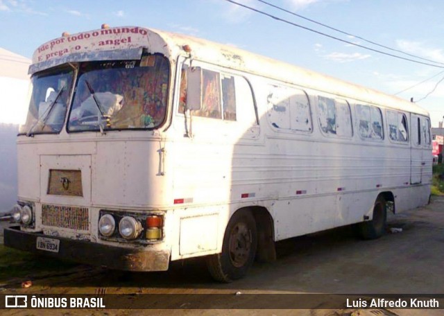 Ônibus Particulares 6934 na cidade de Rio Grande, Rio Grande do Sul, Brasil, por Luis Alfredo Knuth. Número da foto: #8512749.