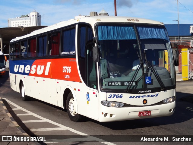 Unesul de Transportes 3766 na cidade de Porto Alegre, Rio Grande do Sul, Brasil, por Alexandre M.  Sanches. Número da foto: #8572491.