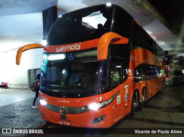 Auto Viação Catarinense 319327 na cidade de Belo Horizonte, Minas Gerais, Brasil, por Vicente de Paulo Alves. Número da foto: #8573068.