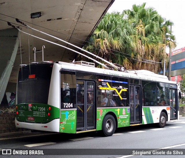 Metra - Sistema Metropolitano de Transporte 7204 na cidade de Santo André, São Paulo, Brasil, por Sérgiane Gisele da Silva. ID da foto: 8573049.