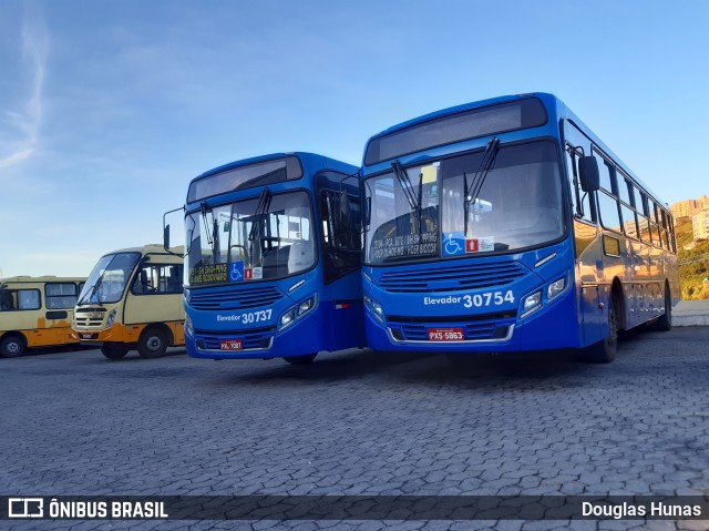 Auto Omnibus Nova Suissa 30754 na cidade de Belo Horizonte, Minas Gerais, Brasil, por Douglas Hunas. Número da foto: #8575817.