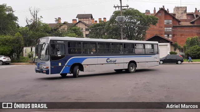 Citral Transporte e Turismo 2786 na cidade de Gramado, Rio Grande do Sul, Brasil, por Adriel Marcos. ID da foto: 8582272.