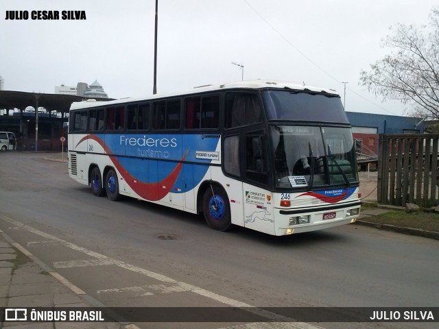 Expresso Frederes > Frederes Turismo 246 na cidade de Porto Alegre, Rio Grande do Sul, Brasil, por JULIO SILVA. Número da foto: #8580148.