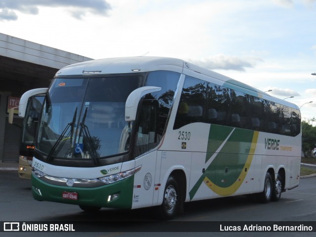 Verde Transportes 2530 na cidade de Brasília, Distrito Federal, Brasil, por Lucas Adriano Bernardino. ID da foto: 8581956.