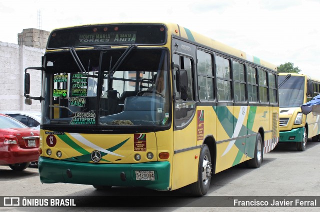 Autobuses México Tlalnepantla y Puntos Intermedios 12 na cidade de Cuautitlán Izcalli, Estado de México, México, por Francisco Javier Ferral. Número da foto: #8581608.