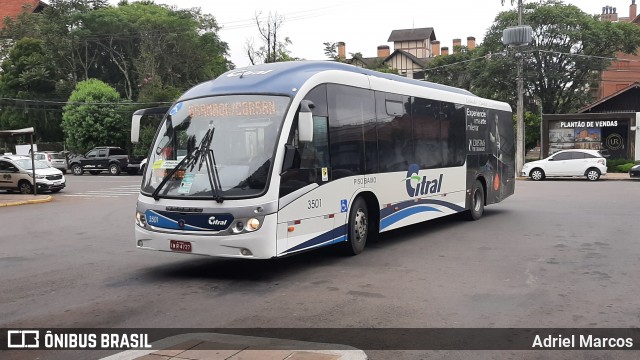 Citral Transporte e Turismo 3501 na cidade de Gramado, Rio Grande do Sul, Brasil, por Adriel Marcos. ID da foto: 8582301.