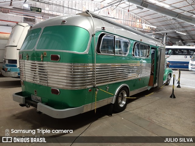 Motorhomes 3045 na cidade de Novo Hamburgo, Rio Grande do Sul, Brasil, por JULIO SILVA. ID da foto: 8579959.