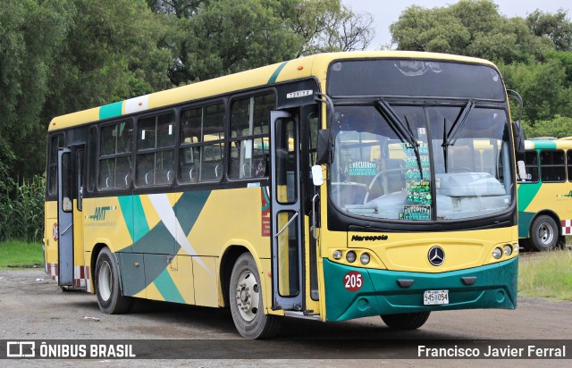 Autobuses México Tlalnepantla y Puntos Intermedios 205 na cidade de Cuautitlán Izcalli, Estado de México, México, por Francisco Javier Ferral. ID da foto: 8581615.