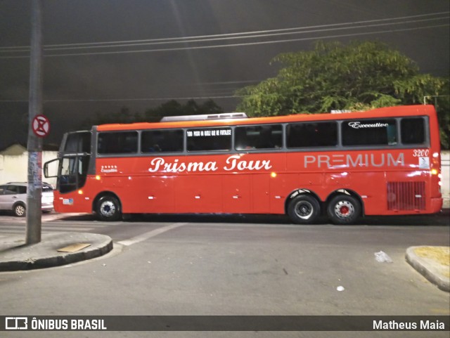 Prisma Tour 3200 na cidade de Caruaru, Pernambuco, Brasil, por Matheus Maia. Número da foto: #8584423.