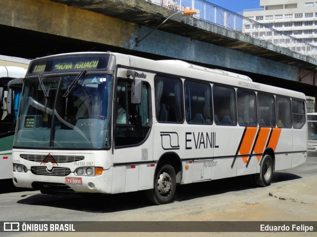 Evanil Transportes e Turismo RJ 132.097 na cidade de Nova Iguaçu, Rio de Janeiro, Brasil, por Eduardo Felipe. Número da foto: #8586529.