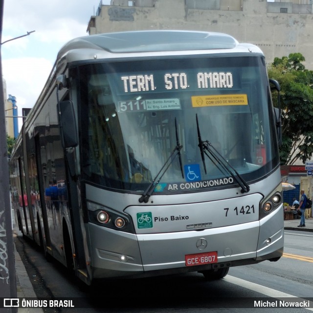 Viação Campo Belo 7 1421 na cidade de São Paulo, São Paulo, Brasil, por Michel Nowacki. Número da foto: #8585558.