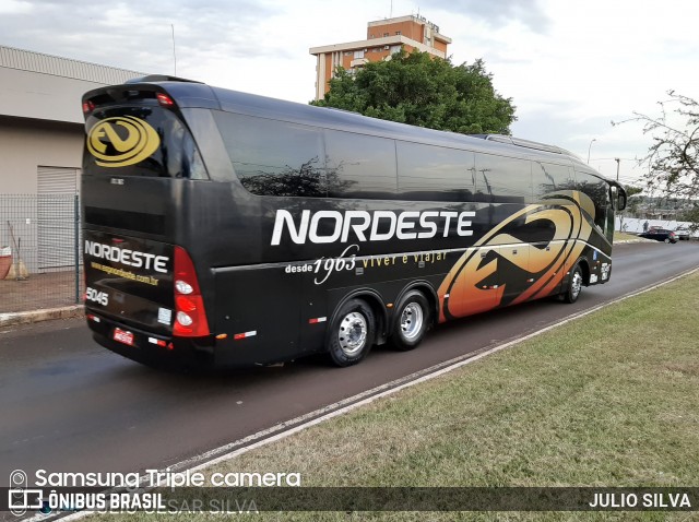 Expresso Nordeste 5045 na cidade de Foz do Iguaçu, Paraná, Brasil, por JULIO SILVA. ID da foto: 8587213.