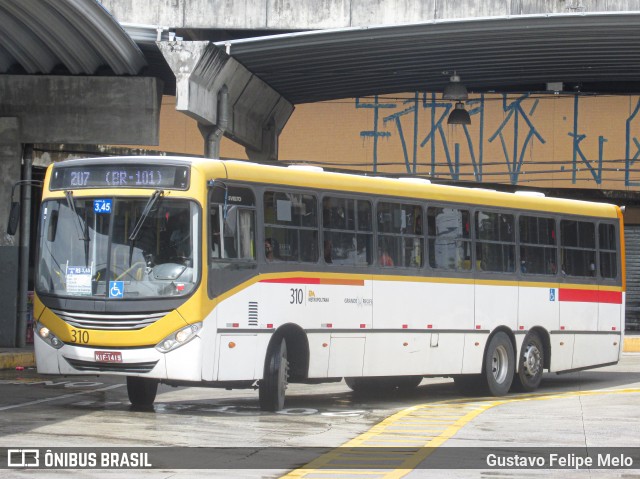 Empresa Metropolitana 310 na cidade de Recife, Pernambuco, Brasil, por Gustavo Felipe Melo. ID da foto: 8589411.