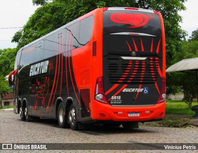 Eucatur - Empresa União Cascavel de Transportes e Turismo 5615 na cidade de Joinville, Santa Catarina, Brasil, por Vinicius Petris. Número da foto: #8589910.