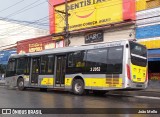 Viação Metrópole Paulista - Zona Leste 3 2052 na cidade de São Paulo, São Paulo, Brasil, por João Mello. ID da foto: :id.