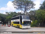 Transirmãos Turismo 14000 na cidade de São Paulo, São Paulo, Brasil, por Andre Santos de Moraes. Número da foto: #8588956.