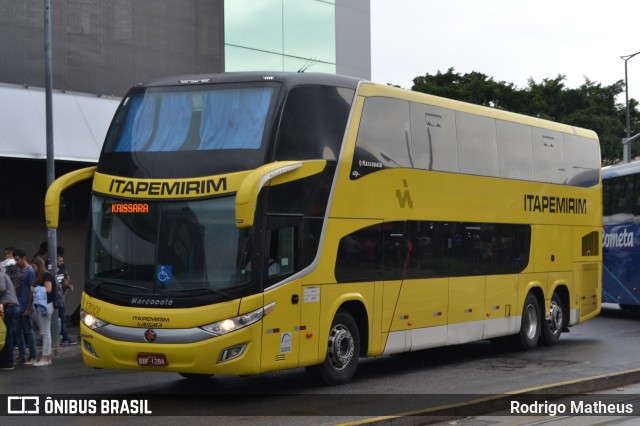 Viação Itapemirim 17001 na cidade de Rio de Janeiro, Rio de Janeiro, Brasil, por Rodrigo Matheus. Número da foto: #8591630.