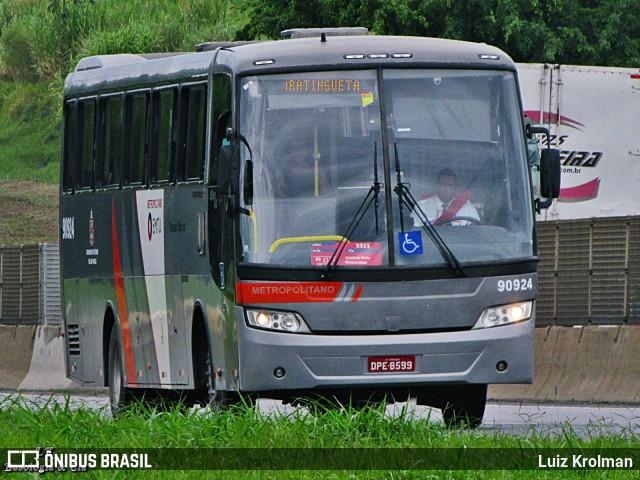 Empresa de Ônibus Pássaro Marron 90924 na cidade de Aparecida, São Paulo, Brasil, por Luiz Krolman. Número da foto: #8591242.