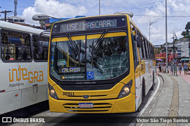 Plataforma Transportes 30911 na cidade de Salvador, Bahia, Brasil, por Victor São Tiago Santos. ID da foto: 8593243.