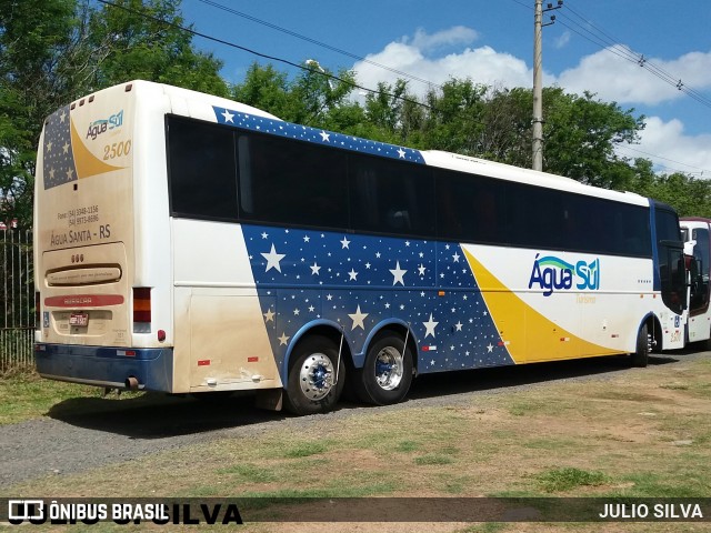 Água Sul Turismo 2500 na cidade de Porto Alegre, Rio Grande do Sul, Brasil, por JULIO SILVA. Número da foto: #8593340.