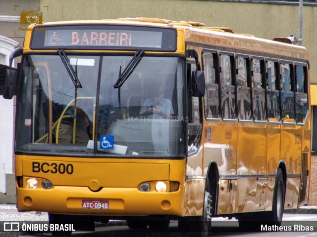 Transporte Coletivo Glória BC300 na cidade de Curitiba, Paraná, Brasil, por Matheus Ribas. Número da foto: #8592398.