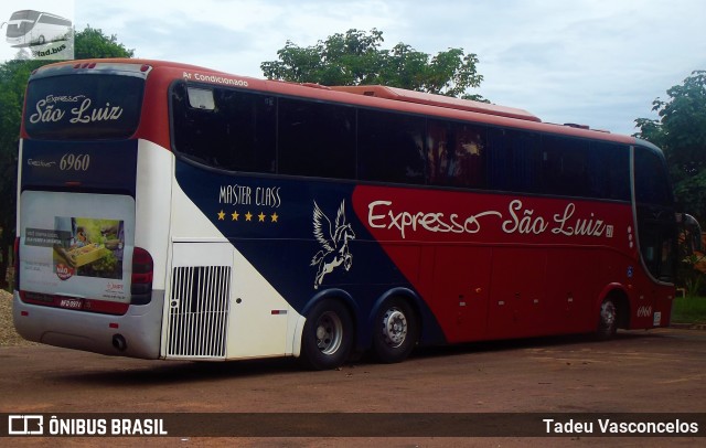 Expresso São Luiz 6960 na cidade de Rondonópolis, Mato Grosso, Brasil, por Tadeu Vasconcelos. Número da foto: #8596254.