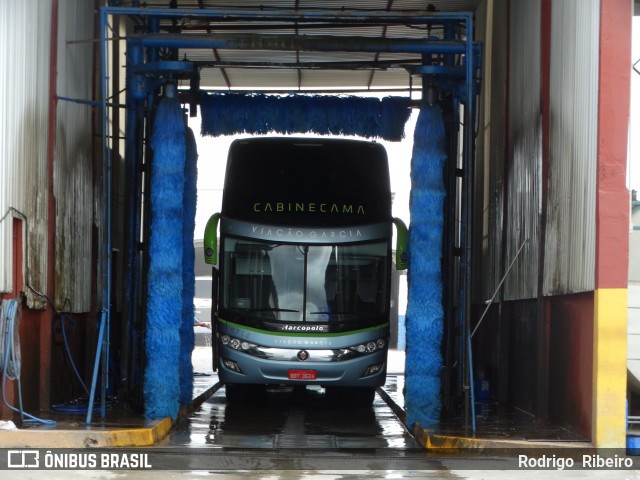 Viação Garcia 8714 na cidade de Curitiba, Paraná, Brasil, por Rodrigo  Ribeiro. ID da foto: 8596424.