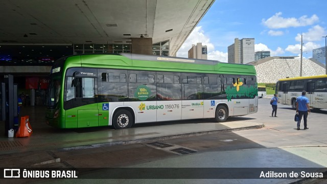 Viação Piracicabana Distrito Federal 116076 na cidade de Brasília, Distrito Federal, Brasil, por Adilson de Sousa. Número da foto: #8600265.