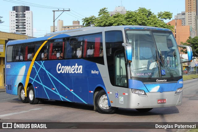 Viação Cometa 8132 na cidade de Curitiba, Paraná, Brasil, por Douglas Paternezi. ID da foto: 8599981.