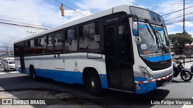 Buses Guadalupe 54 na cidade de Guadalupe, Goicoechea, San José, Costa Rica, por Luis Felipe Vargas. ID da foto: 8600900.