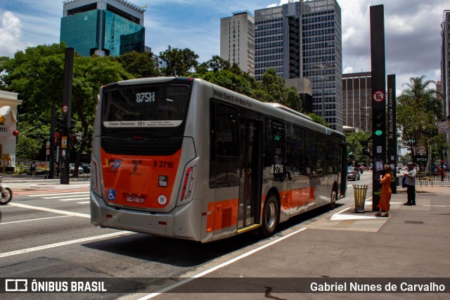 Viação Gato Preto 8 2716 na cidade de São Paulo, São Paulo, Brasil, por Gabriel Nunes de Carvalho. Número da foto: #8602596.