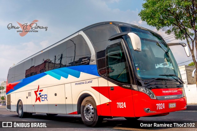 Estrella Roja México-Puebla 7024 na cidade de Gustavo A. Madero, Ciudad de México, México, por Omar Ramírez Thor2102. Número da foto: #8602631.