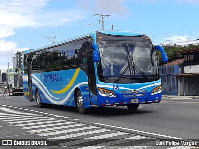 Coopepar RL 123 na cidade de Curridabat, Curridabat, San José, Costa Rica, por Luis Felipe Vargas. Número da foto: #8603269.